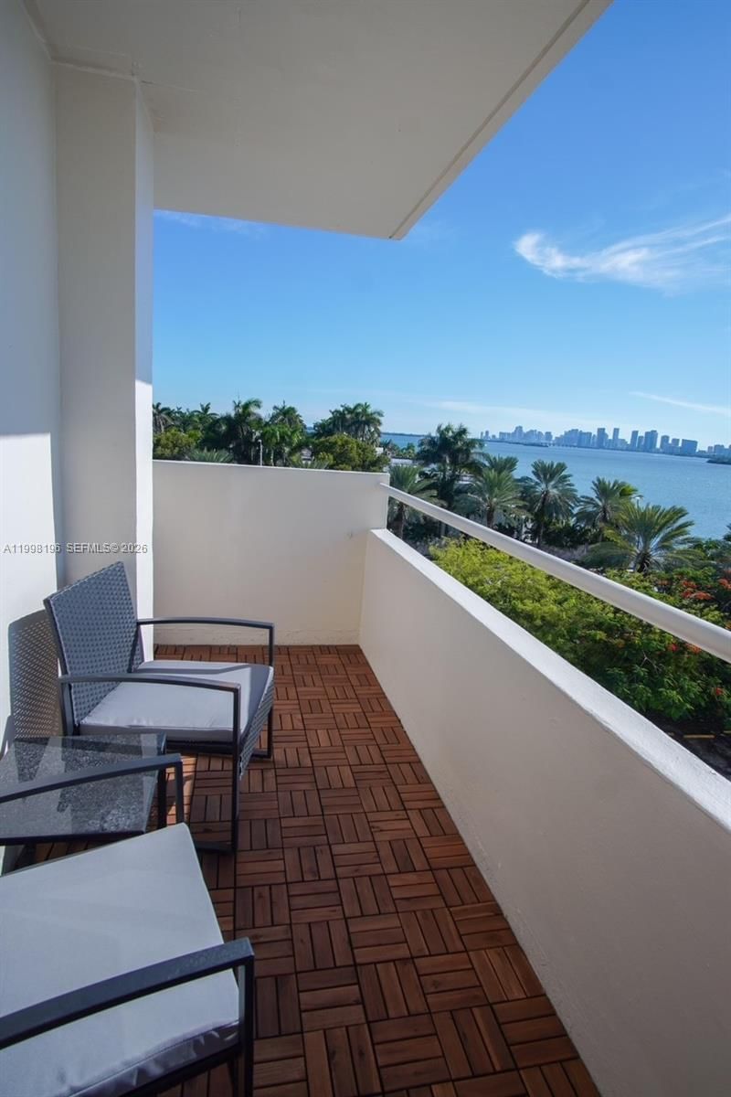 Real estate property located at 7904 West Dr #501, Miami-dade, Bayshore Yacht & Tennis C, North Bay Village, FL