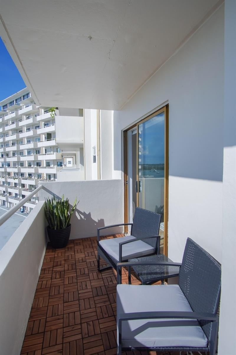 Real estate property located at 7904 West Dr #501, Miami-dade, Bayshore Yacht & Tennis C, North Bay Village, FL