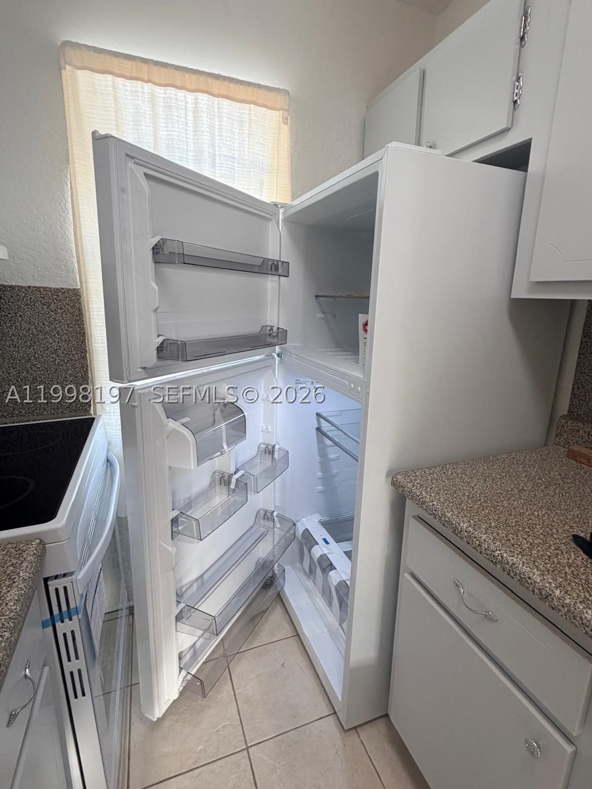 Real estate property located at 2225 Polk St #6B, Broward, Cypress Gardens Condomini, Hollywood, FL