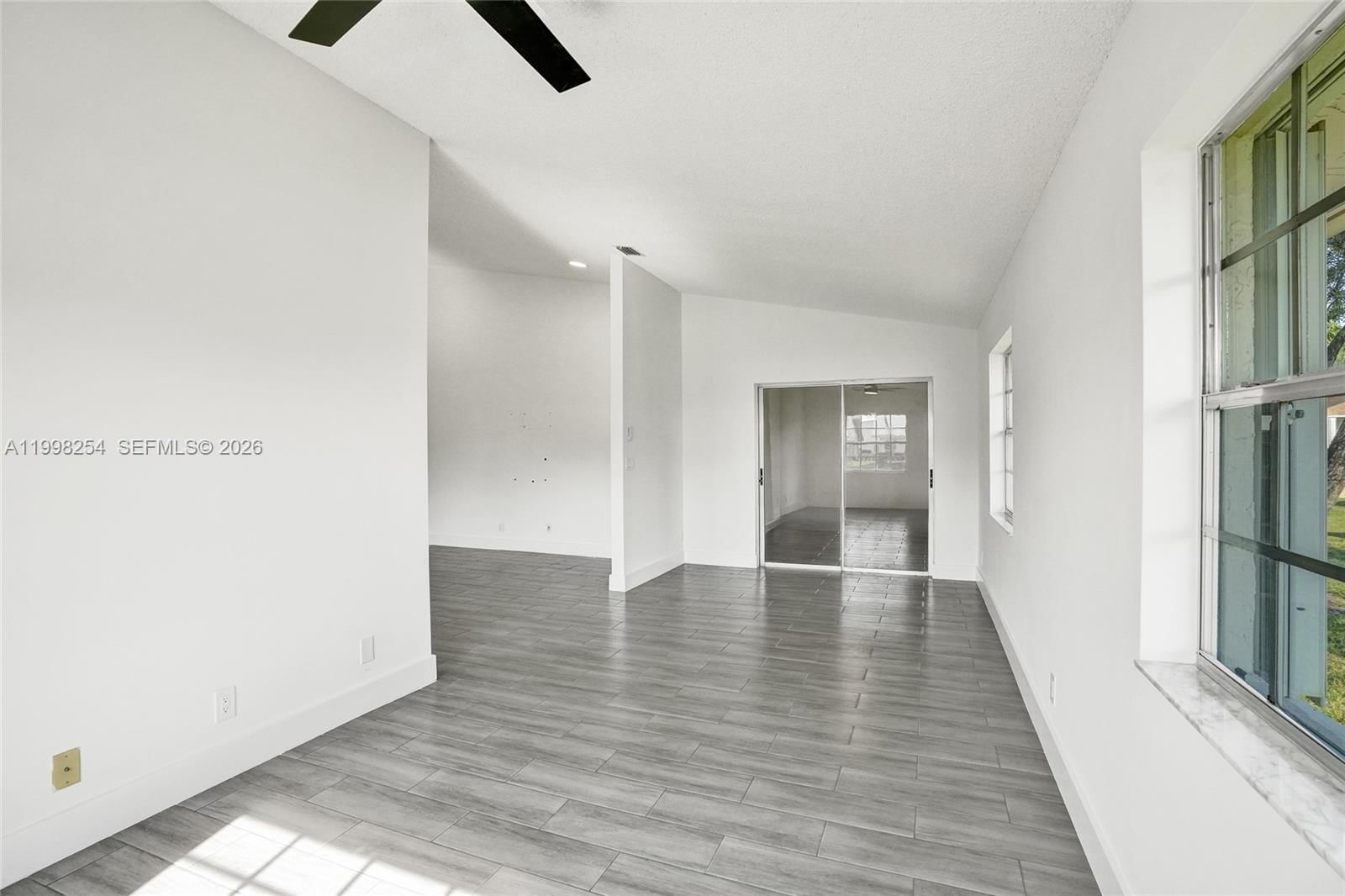 Real estate property located at 5287 Tiffany Anne Cir, Palm Beach, Cypress Lakes 10, West Palm Beach, FL