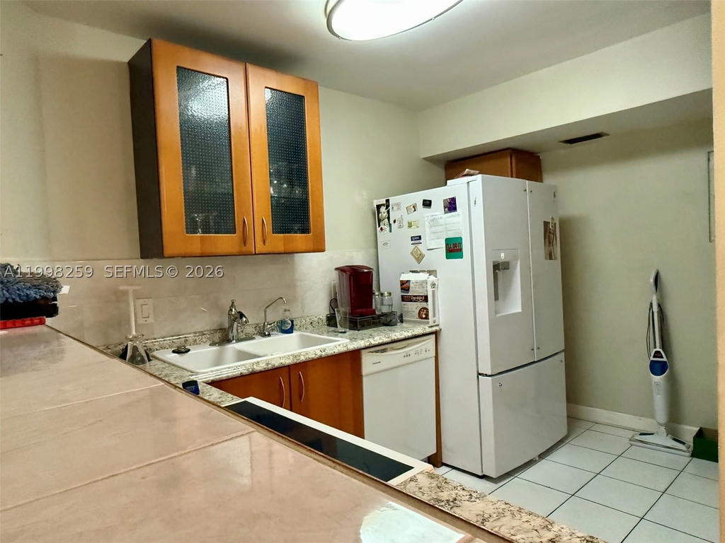 Real estate property located at 4350 Hillcrest Dr #303, Broward, Hillcrest East No 22 Cond, Hollywood, FL