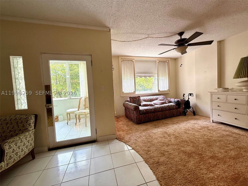 Real estate property located at 4350 Hillcrest Dr #303, Broward, Hillcrest East No 22 Cond, Hollywood, FL