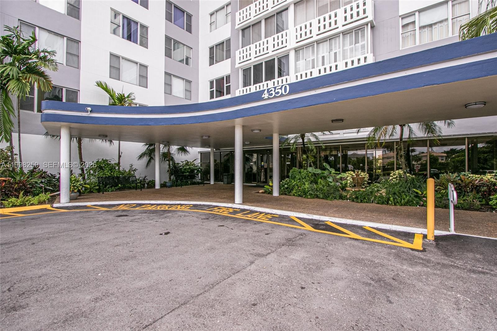 Real estate property located at 4350 Hillcrest Dr #303, Broward, Hillcrest East No 22 Cond, Hollywood, FL