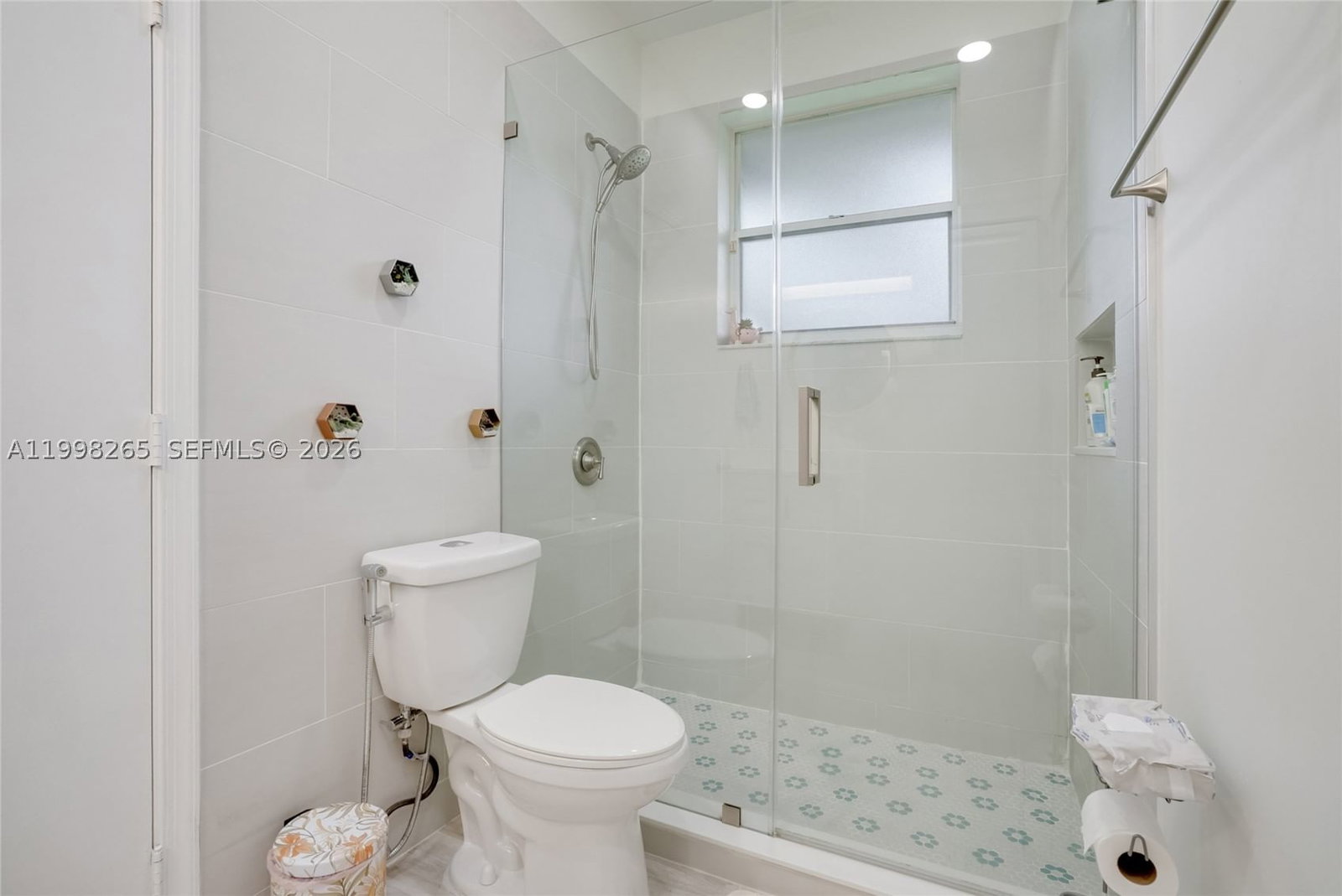 Real estate property located at 3085 Lakewood Cir, Broward, Sector 7 South -, Weston, FL