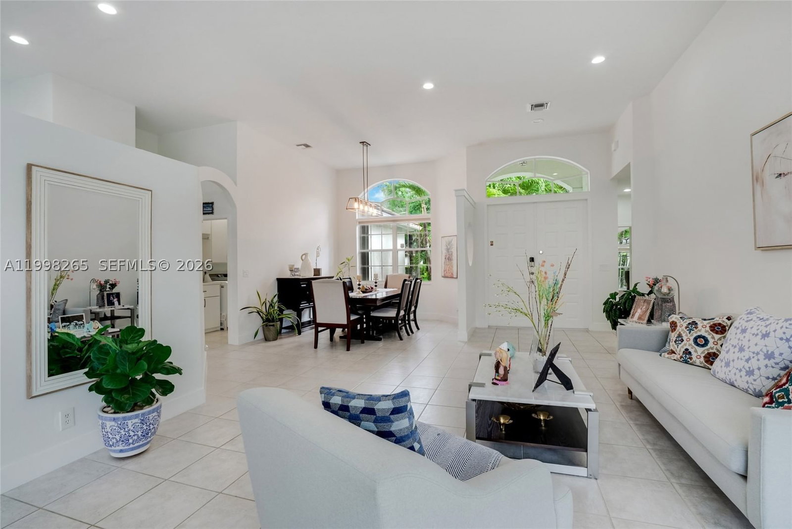 Real estate property located at 3085 Lakewood Cir, Broward, Sector 7 South -, Weston, FL