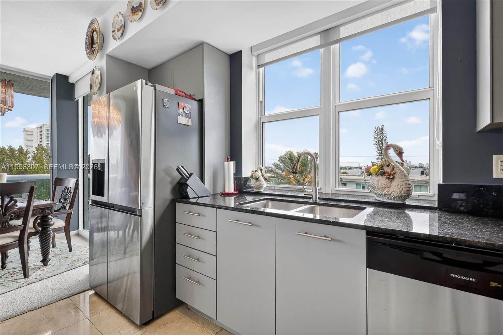 Real estate property located at 7910 Harbor Island Dr #406, Miami-dade, 360 Condo B, North Bay Village, FL