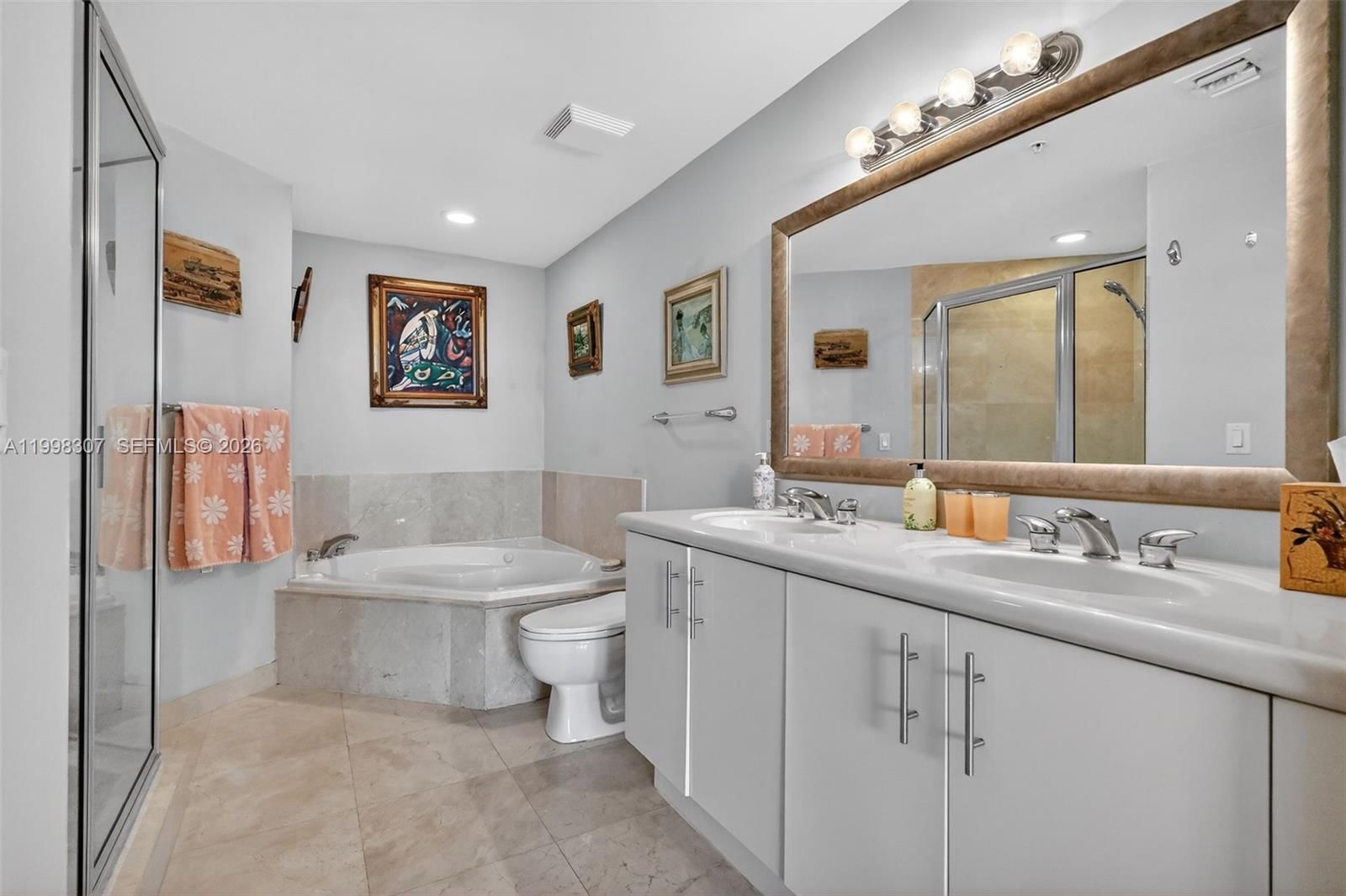 Real estate property located at 7910 Harbor Island Dr #406, Miami-dade, 360 Condo B, North Bay Village, FL