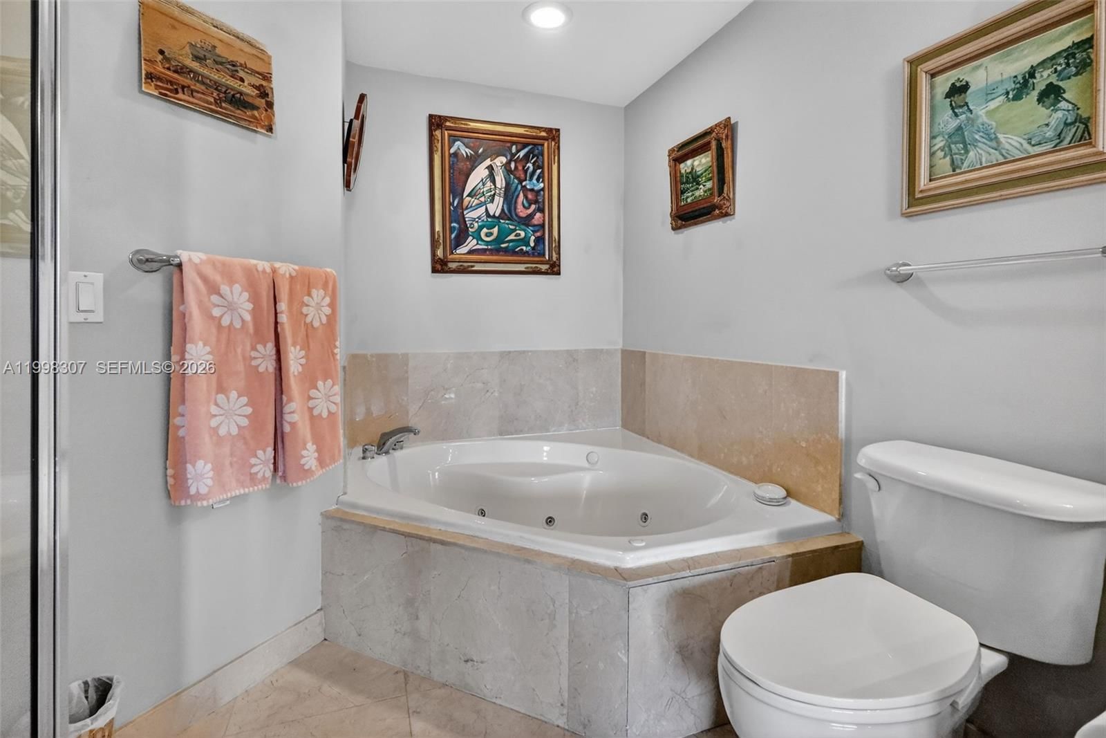 Real estate property located at 7910 Harbor Island Dr #406, Miami-dade, 360 Condo B, North Bay Village, FL