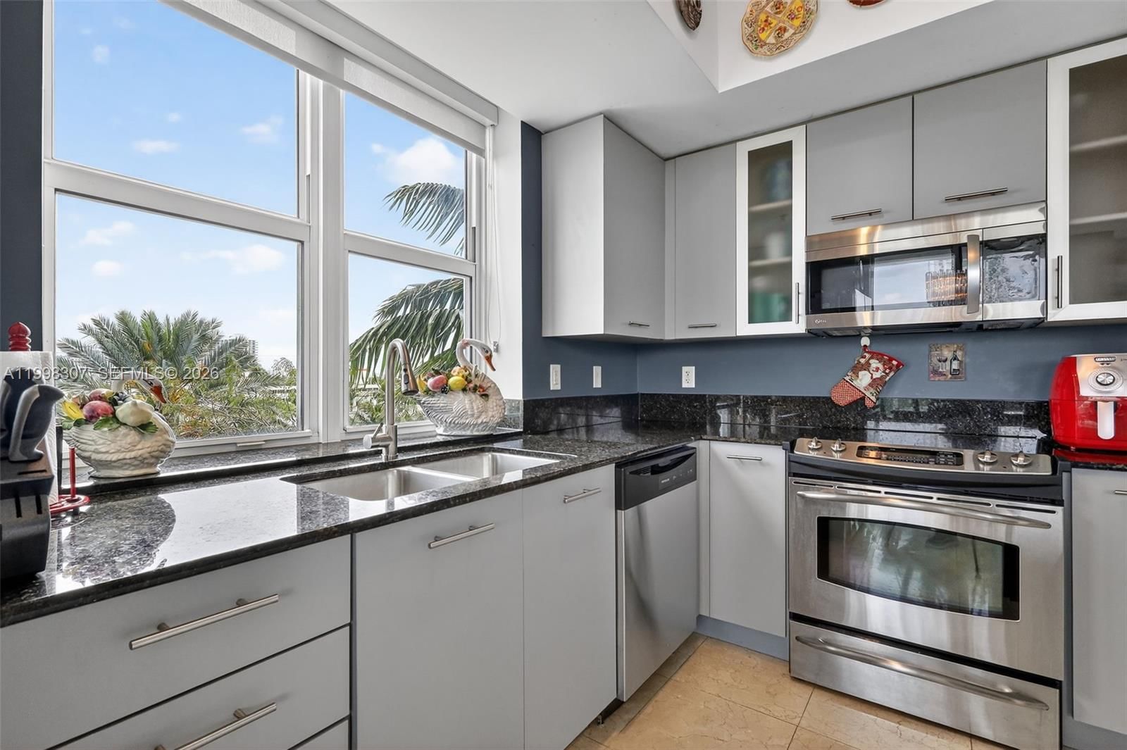 Real estate property located at 7910 Harbor Island Dr #406, Miami-dade, 360 Condo B, North Bay Village, FL