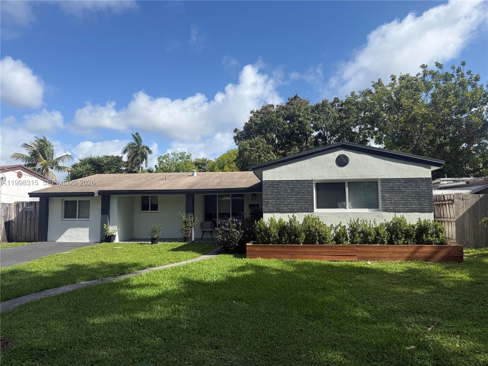 Real estate property located at 3043 Hayes Street, Broward, Lakeview Heights No 2, Hollywood, FL