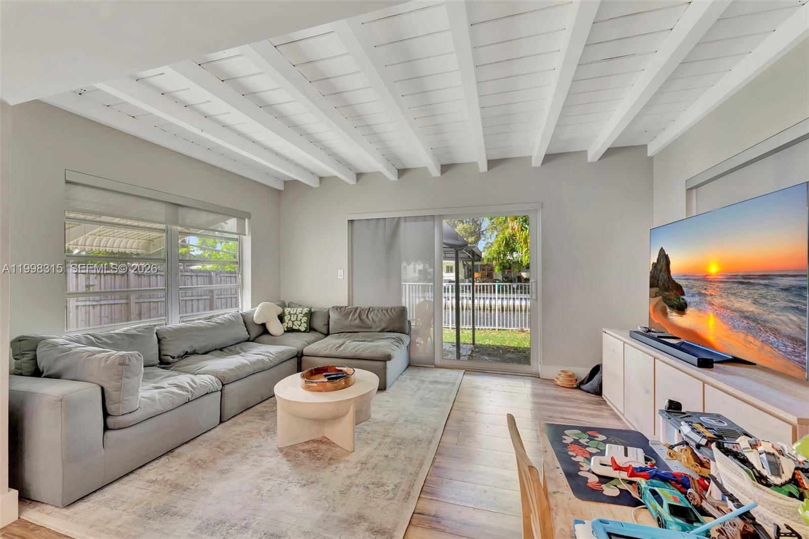 Real estate property located at 3043 Hayes Street, Broward, Lakeview Heights No 2, Hollywood, FL