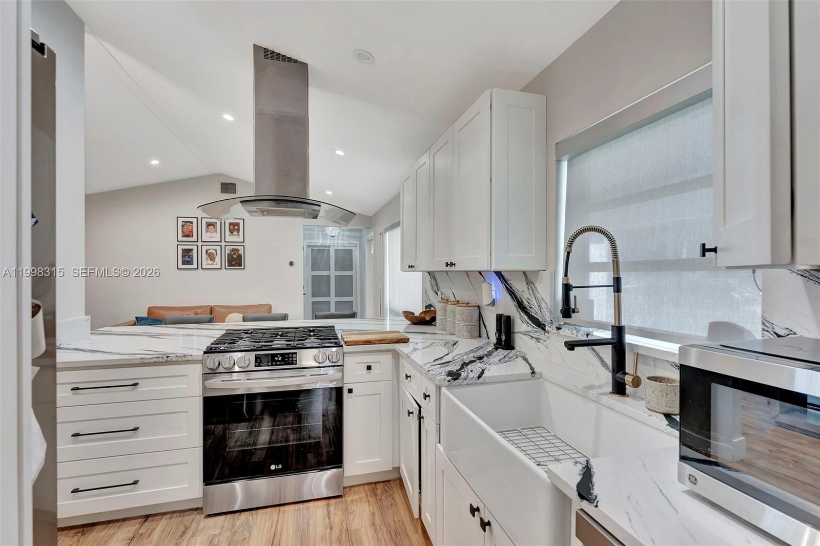 Real estate property located at 3043 Hayes Street, Broward, Lakeview Heights No 2, Hollywood, FL