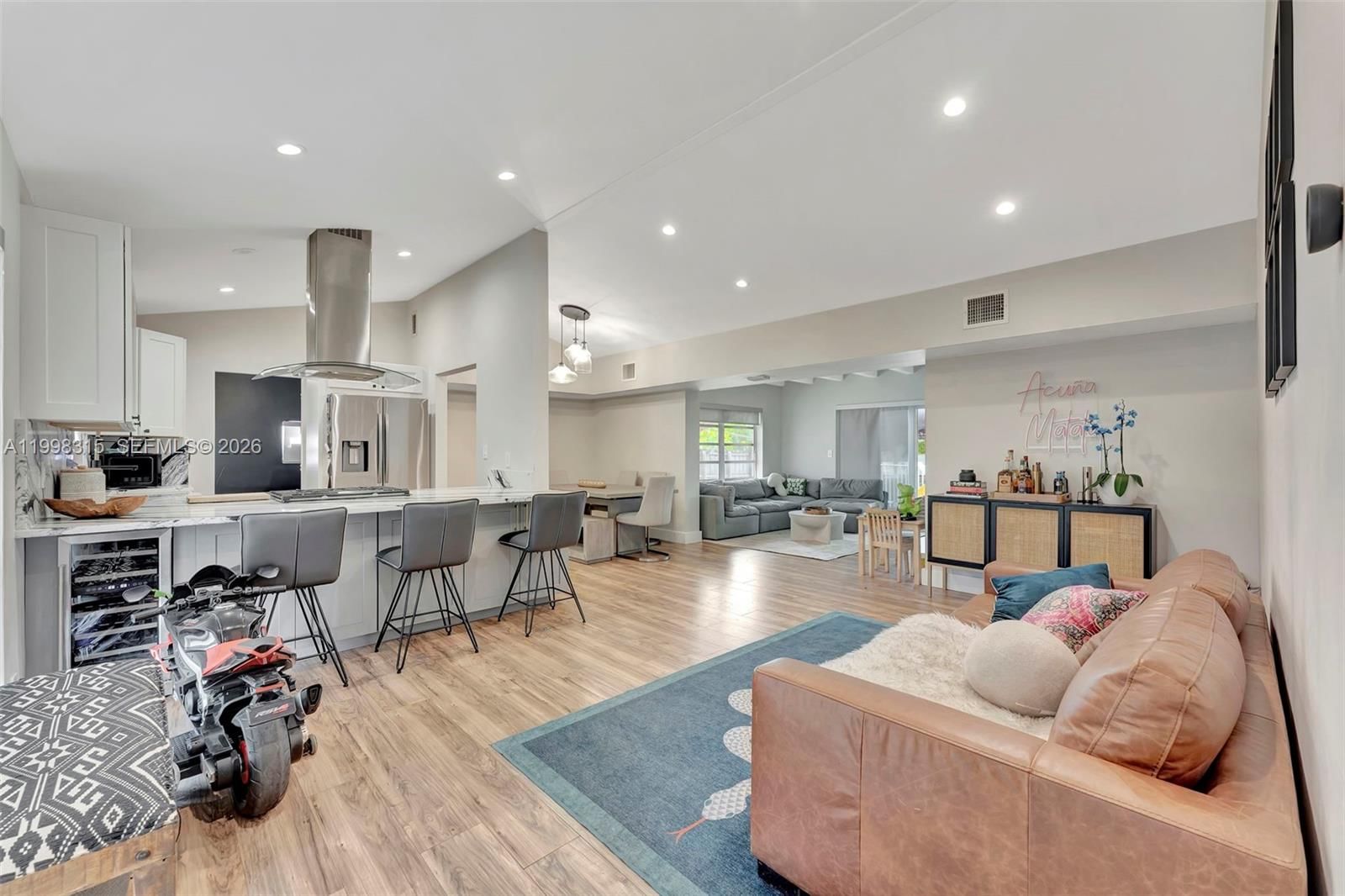 Real estate property located at 3043 Hayes Street, Broward, Lakeview Heights No 2, Hollywood, FL