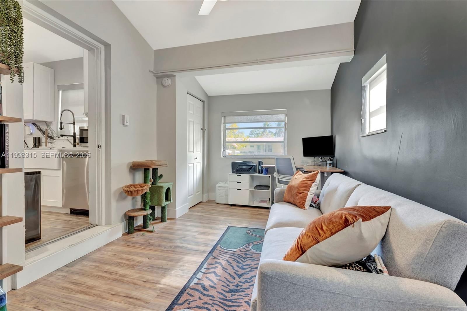 Real estate property located at 3043 Hayes Street, Broward, Lakeview Heights No 2, Hollywood, FL