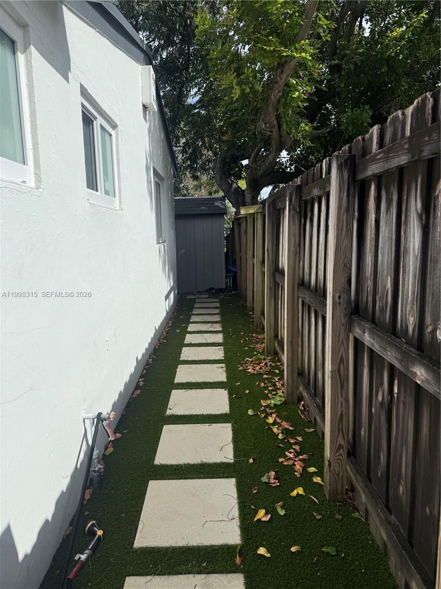 Real estate property located at 3043 Hayes Street, Broward, Lakeview Heights No 2, Hollywood, FL