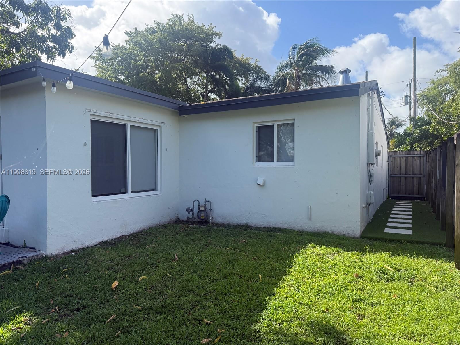 Real estate property located at 3043 Hayes Street, Broward, Lakeview Heights No 2, Hollywood, FL