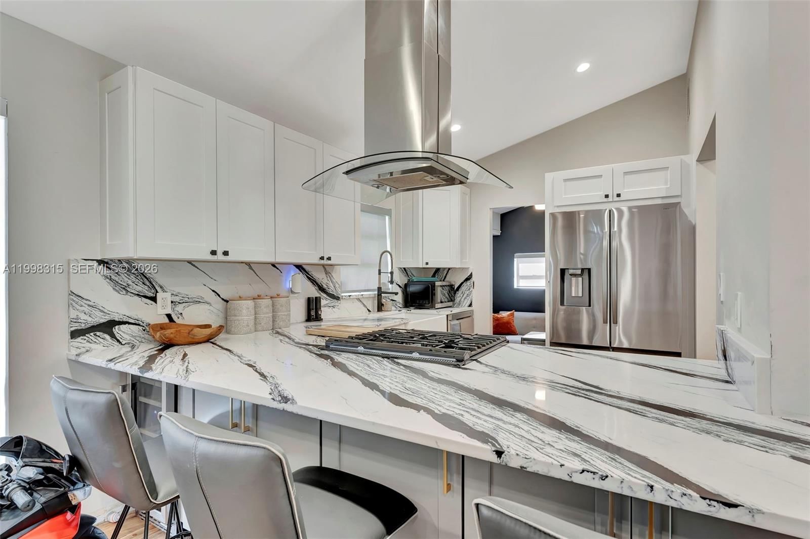 Real estate property located at 3043 Hayes Street, Broward, Lakeview Heights No 2, Hollywood, FL