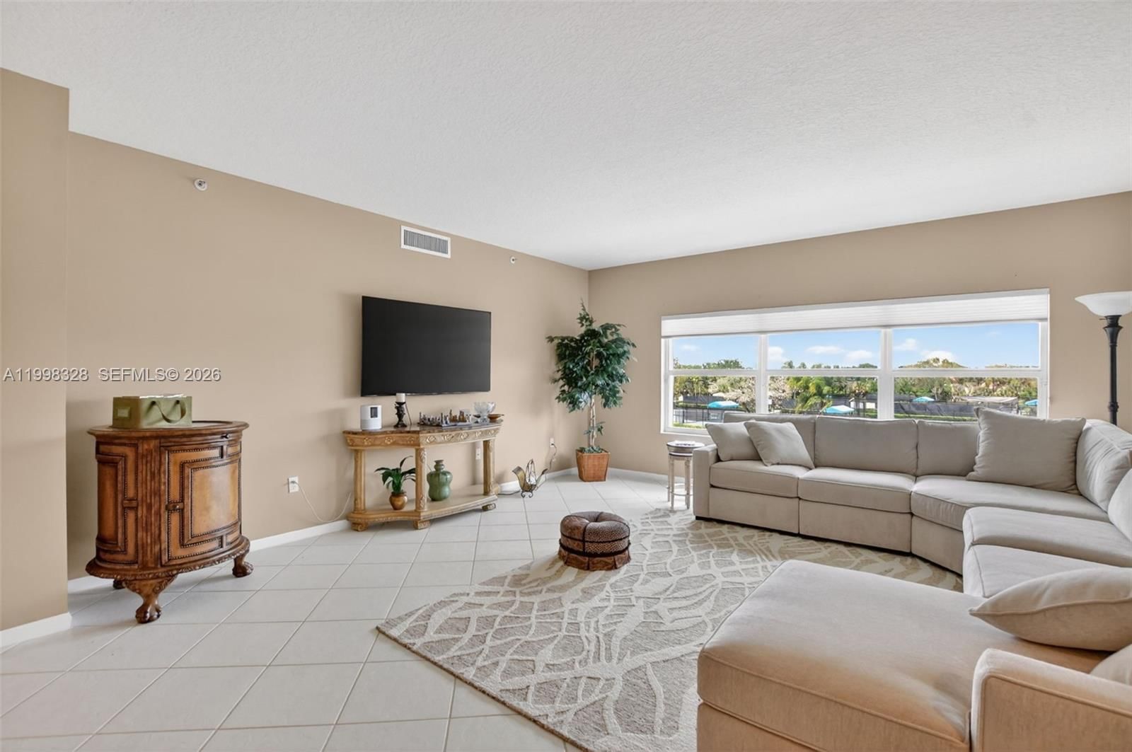 Real estate property located at 5938 Crystal Shores Dr #301, Palm Beach, Regal Shores Condo, Boynton Beach, FL