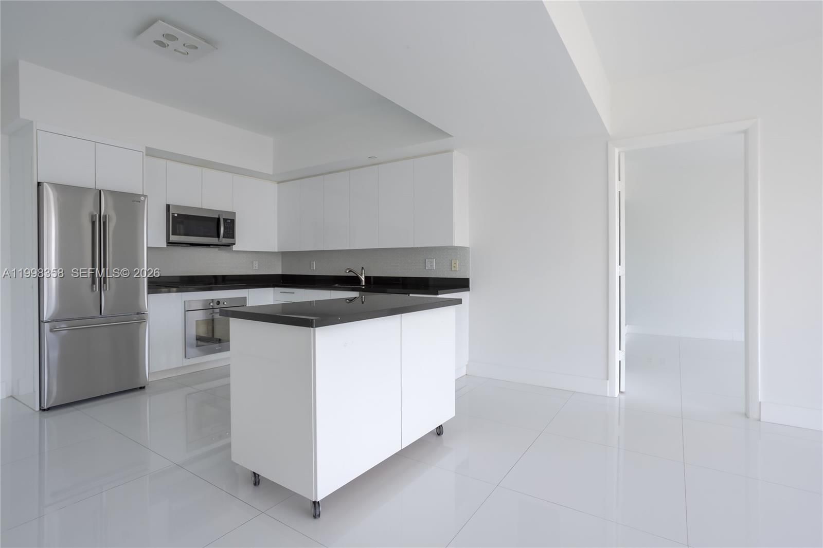 Real estate property located at 92 3rd St #3512, Miami-dade, Mint Condo, Miami, FL