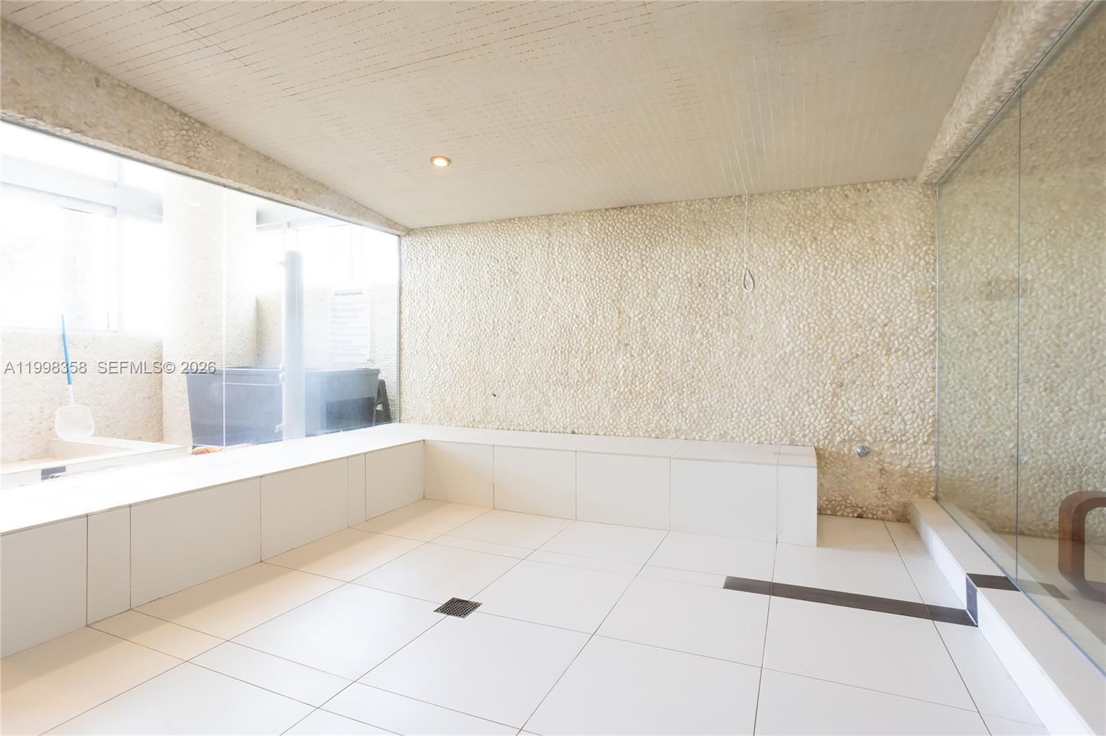 Real estate property located at 92 3rd St #3512, Miami-dade, Mint Condo, Miami, FL