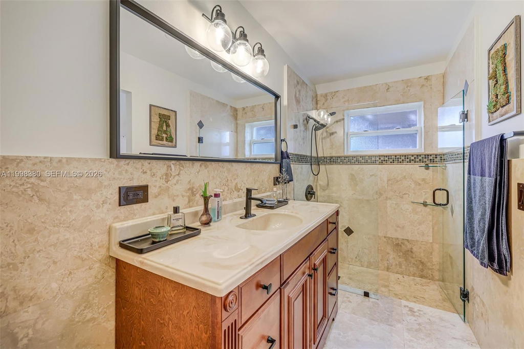Real estate property located at 526 Danville Ter, Broward, Brandywine, Davie, FL