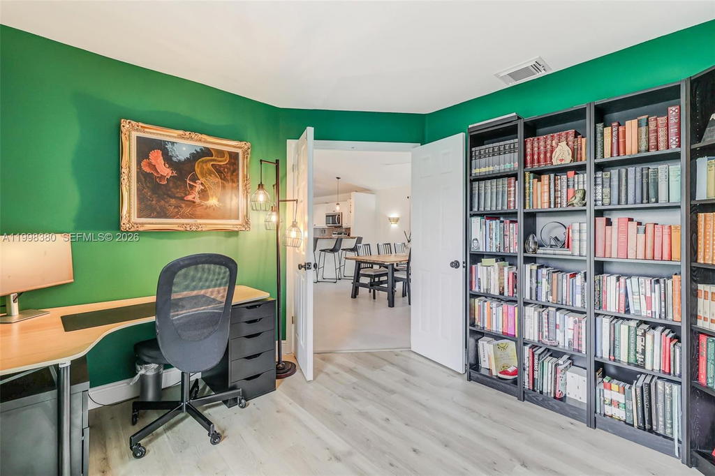 Real estate property located at 526 Danville Ter, Broward, Brandywine, Davie, FL