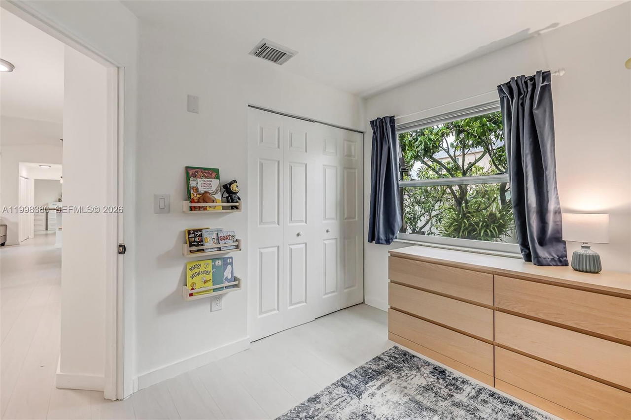 Real estate property located at 526 Danville Ter, Broward, Brandywine, Davie, FL