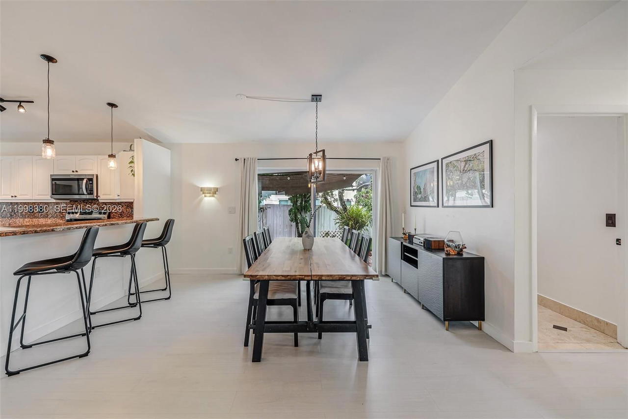 Real estate property located at 526 Danville Ter, Broward, Brandywine, Davie, FL