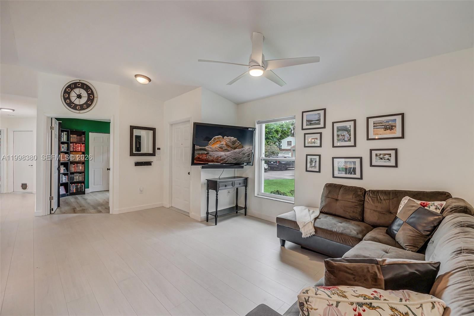 Real estate property located at 526 Danville Ter, Broward, Brandywine, Davie, FL