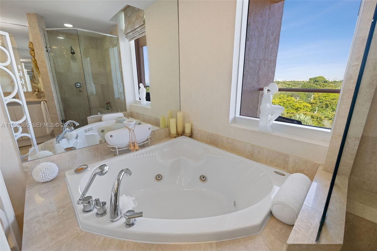 Real estate property located at 10 Edgewater Dr #7G, Miami-dade, The Gables Condo, Coral Gables, FL