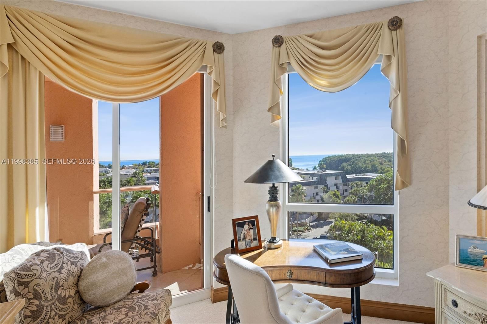 Real estate property located at 10 Edgewater Dr #7G, Miami-dade, The Gables Condo, Coral Gables, FL