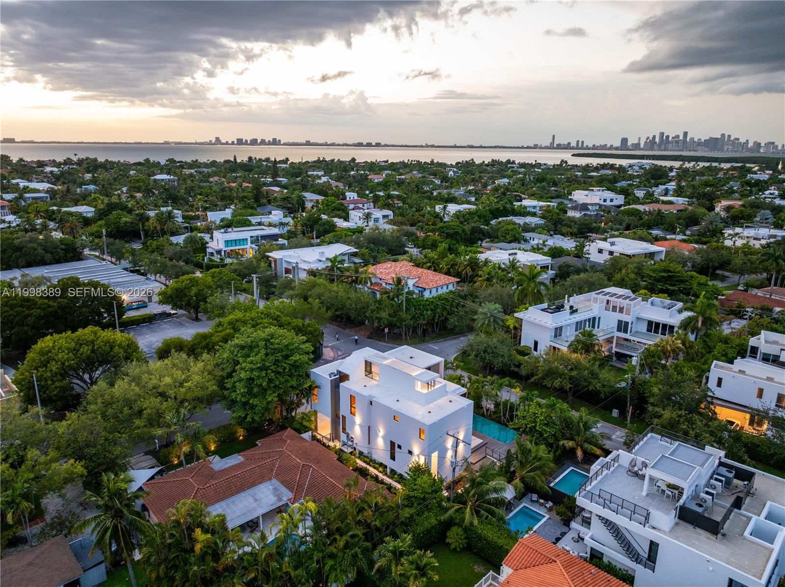 Real estate property located at 571 GLENRIDGE RD, Miami-dade, Tropical Isle Homes Sub, Key Biscayne, FL