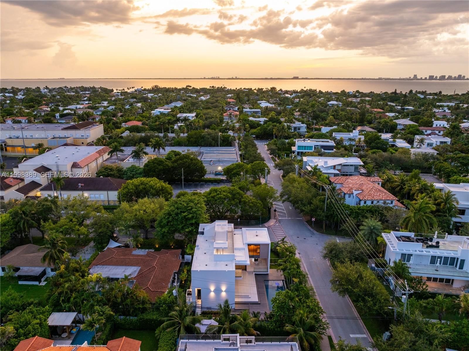 Real estate property located at 571 GLENRIDGE RD, Miami-dade, Tropical Isle Homes Sub, Key Biscayne, FL