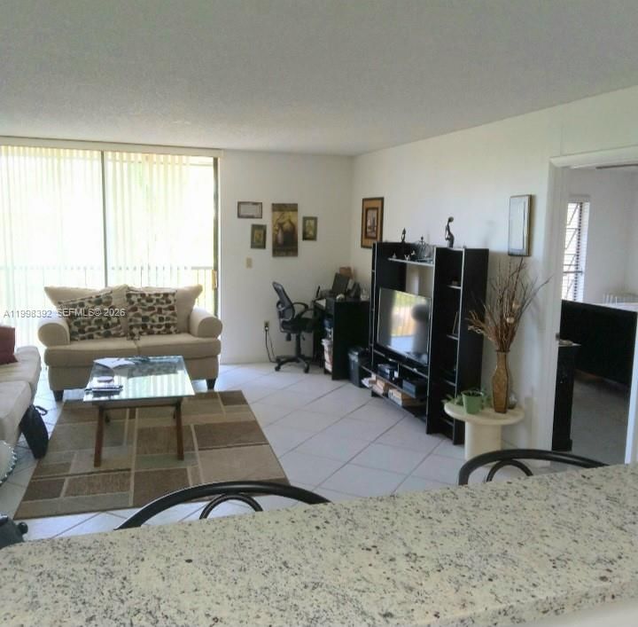 Real estate property located at 5570 44th St #507A, Broward, Inverwood Condo, Lauderhill, FL