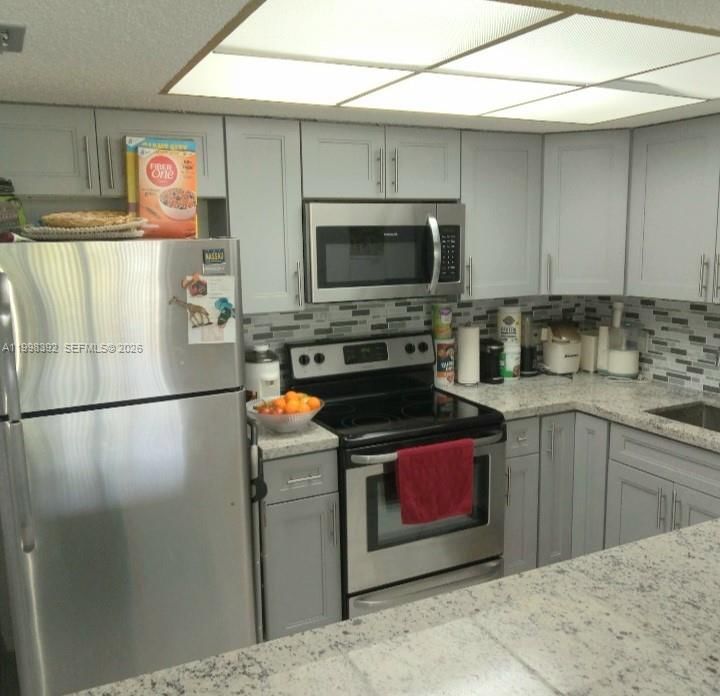Real estate property located at 5570 44th St #507A, Broward, Inverwood Condo, Lauderhill, FL