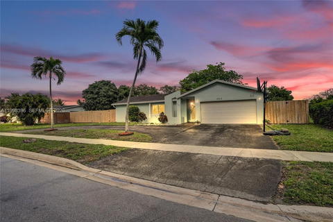 Real estate property located at 460 66th Ave, Broward, Kimberly Forest, Margate, FL