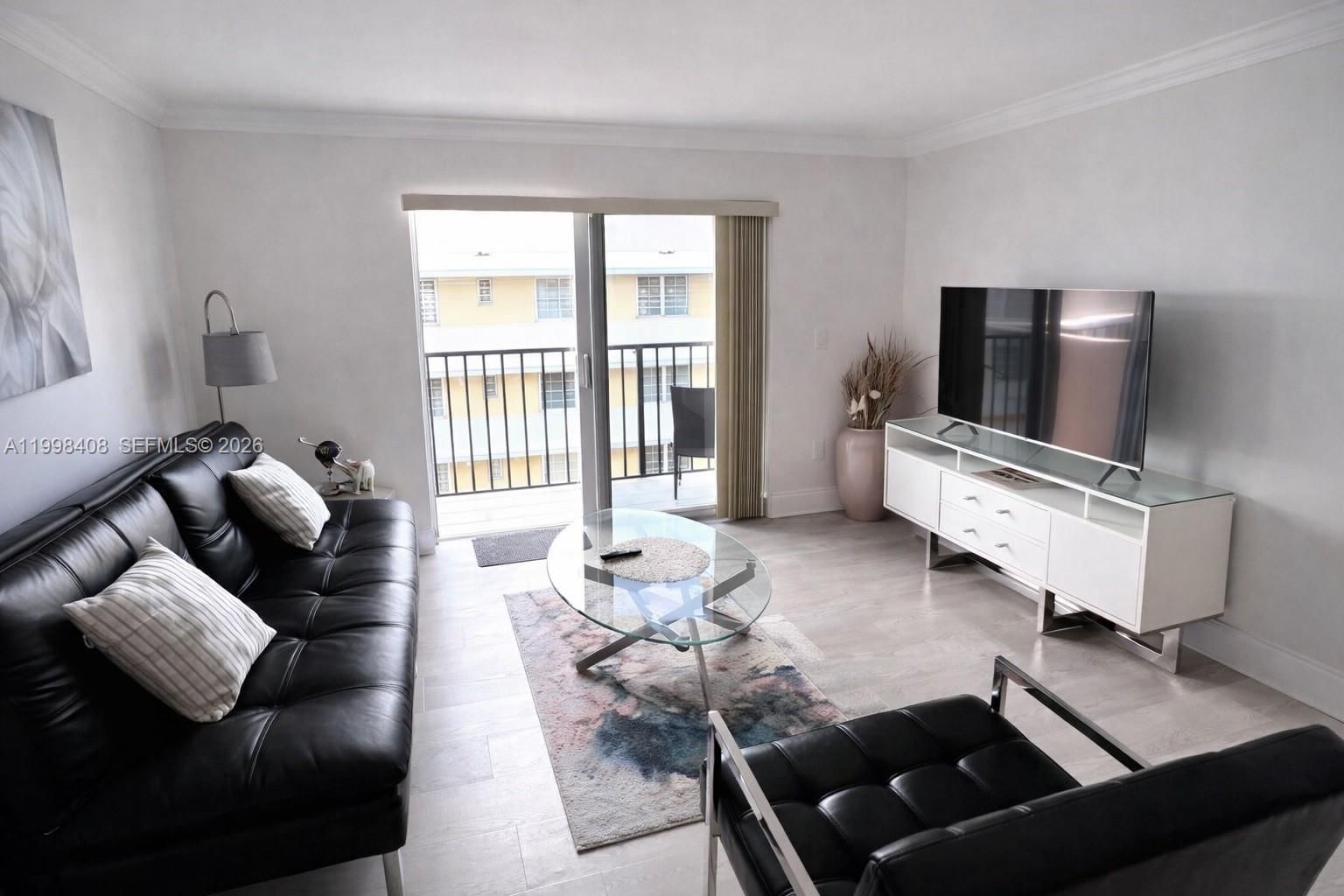 Real estate property located at 1150 Collins Ave #402, Miami-dade, Collins Vista Condo, Miami Beach, FL