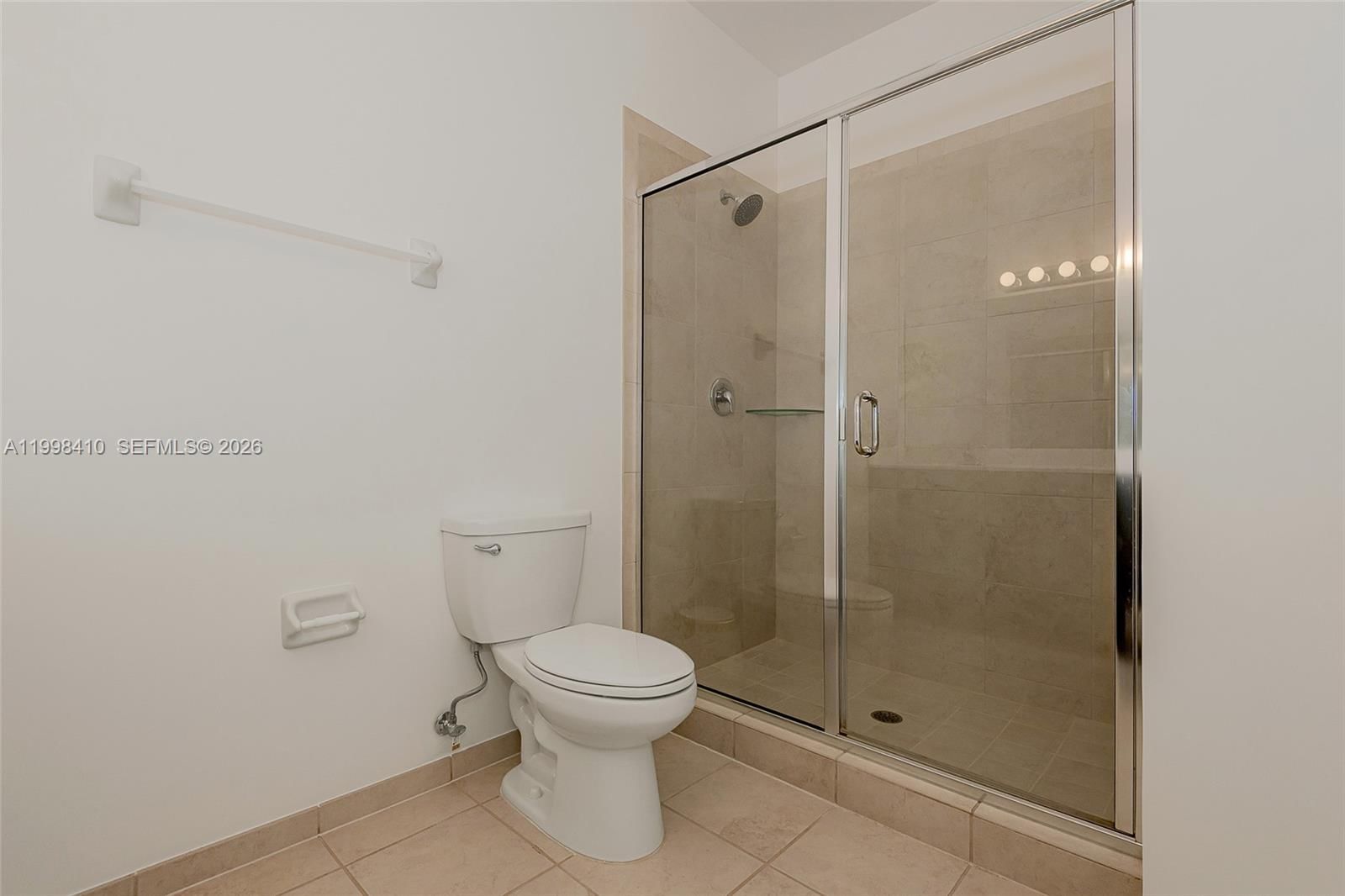 Real estate property located at 8903 184th Ter, Miami-dade, Murtha Subdivision, Miami Lakes, FL