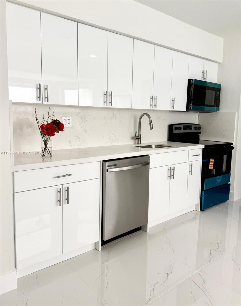 Real estate property located at 2516 Wiley Ct, Broward, Sunshine Manor, Hollywood, FL