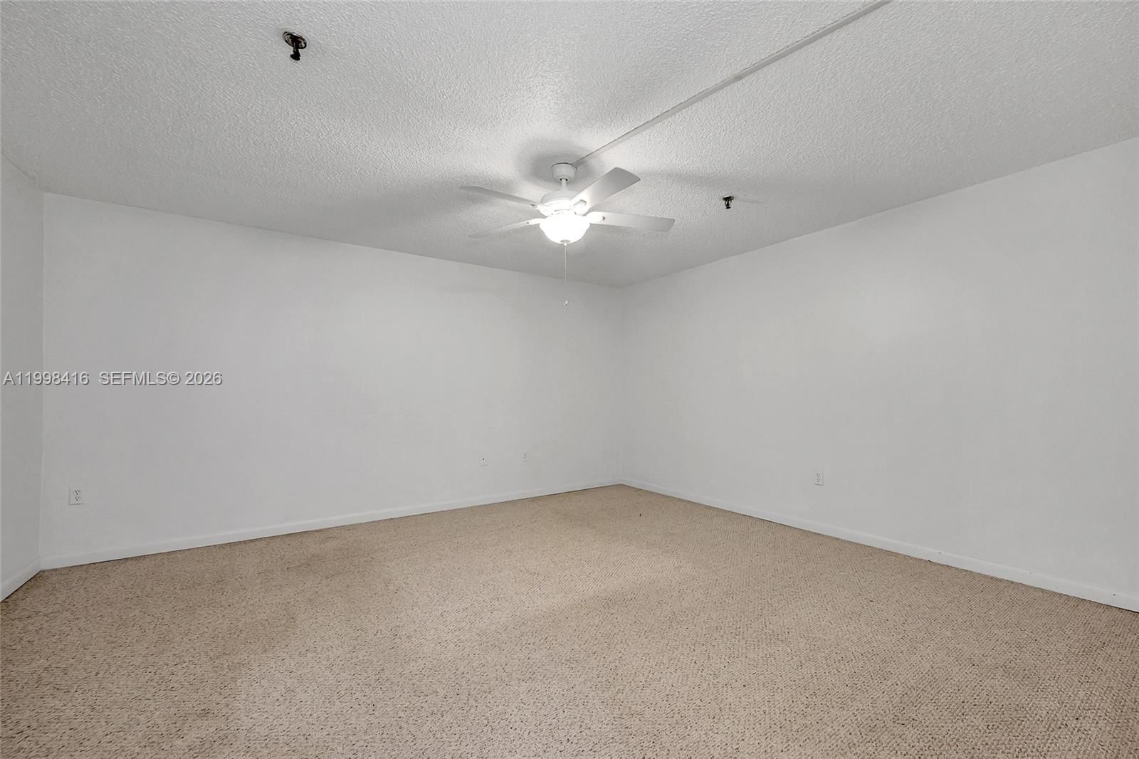 Real estate property located at 671 195th St #114E, Miami-dade, Cedar Glenn Condo Apts Ea, Miami, FL