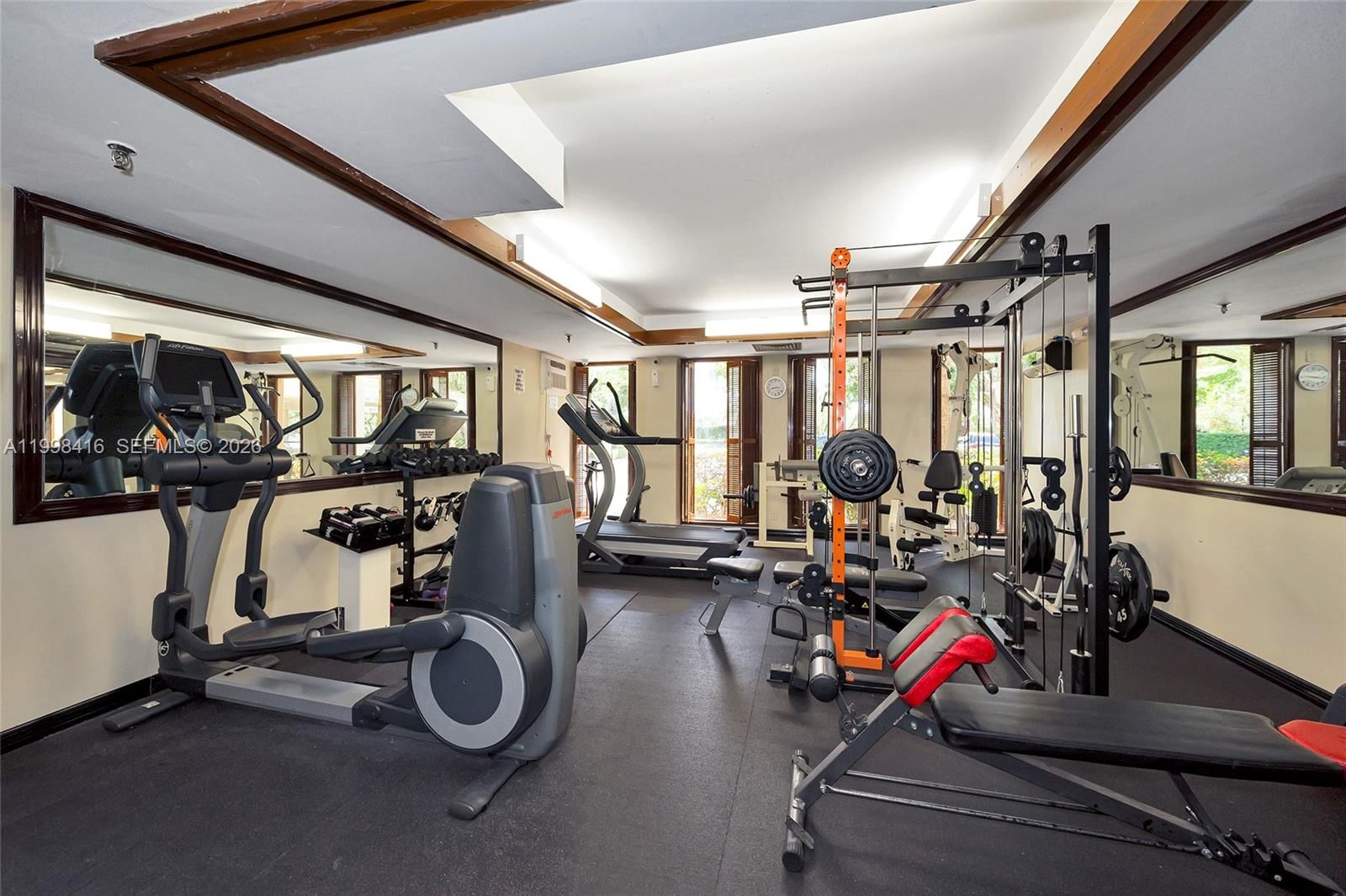 Real estate property located at 671 195th St #114E, Miami-dade, Cedar Glenn Condo Apts Ea, Miami, FL