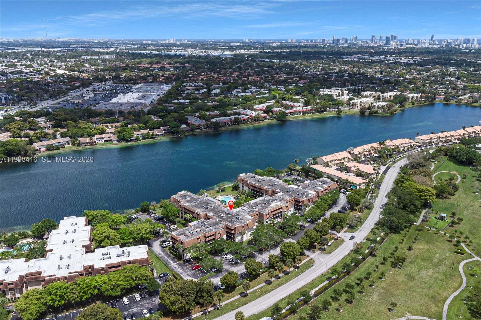 Real estate property located at 671 195th St #114E, Miami-dade, Cedar Glenn Condo Apts Ea, Miami, FL