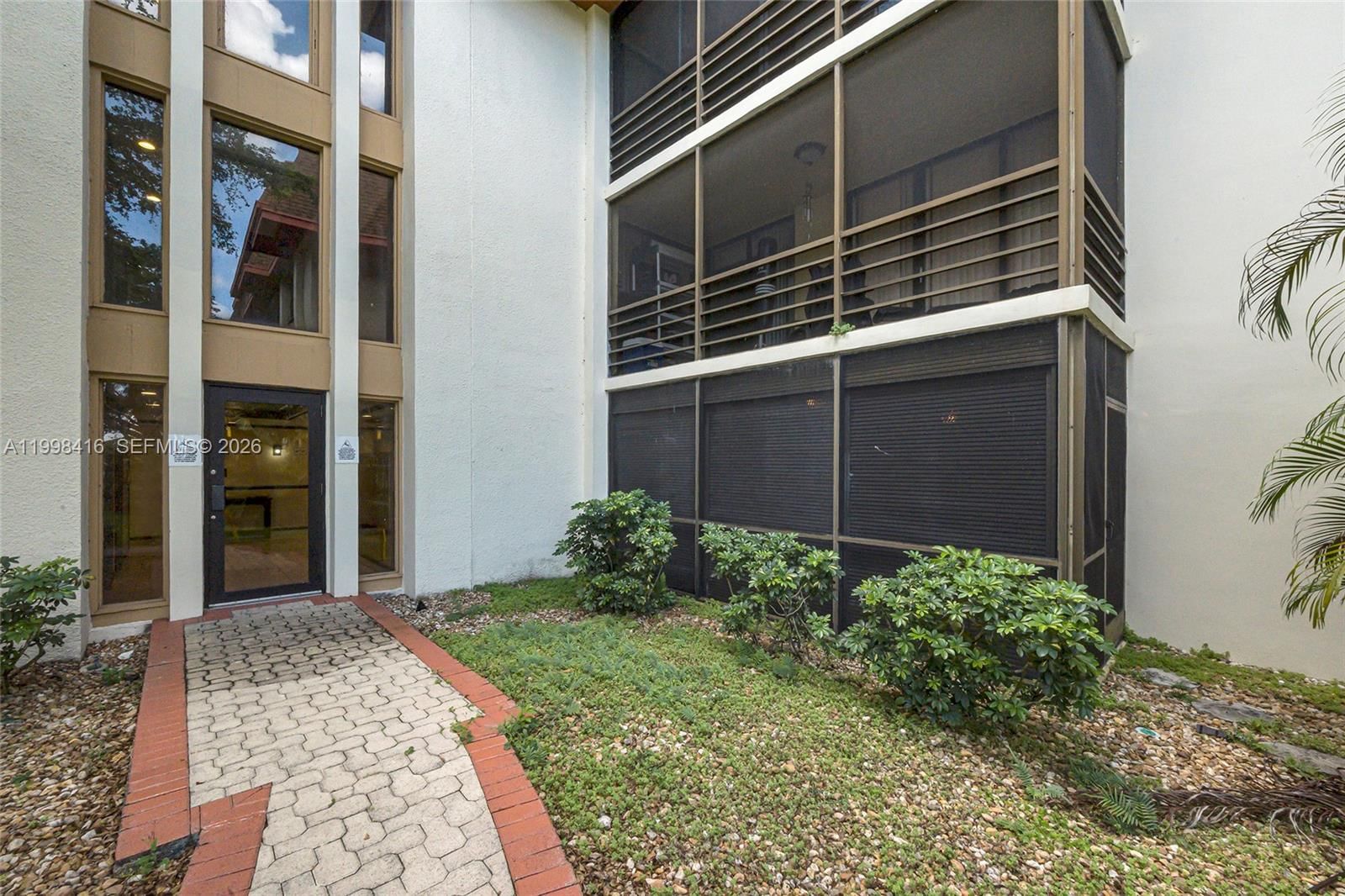 Real estate property located at 671 195th St #114E, Miami-dade, Cedar Glenn Condo Apts Ea, Miami, FL