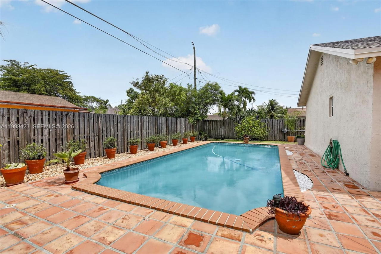 Real estate property located at 10471 21st Ct, Broward, Millers Sunrise Estates S, Sunrise, FL