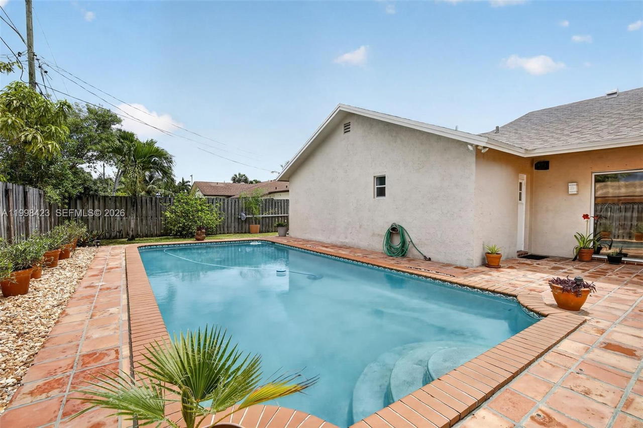 Real estate property located at 10471 21st Ct, Broward, Millers Sunrise Estates S, Sunrise, FL