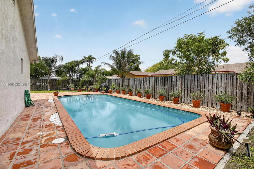 Real estate property located at 10471 21st Ct, Broward, Millers Sunrise Estates S, Sunrise, FL
