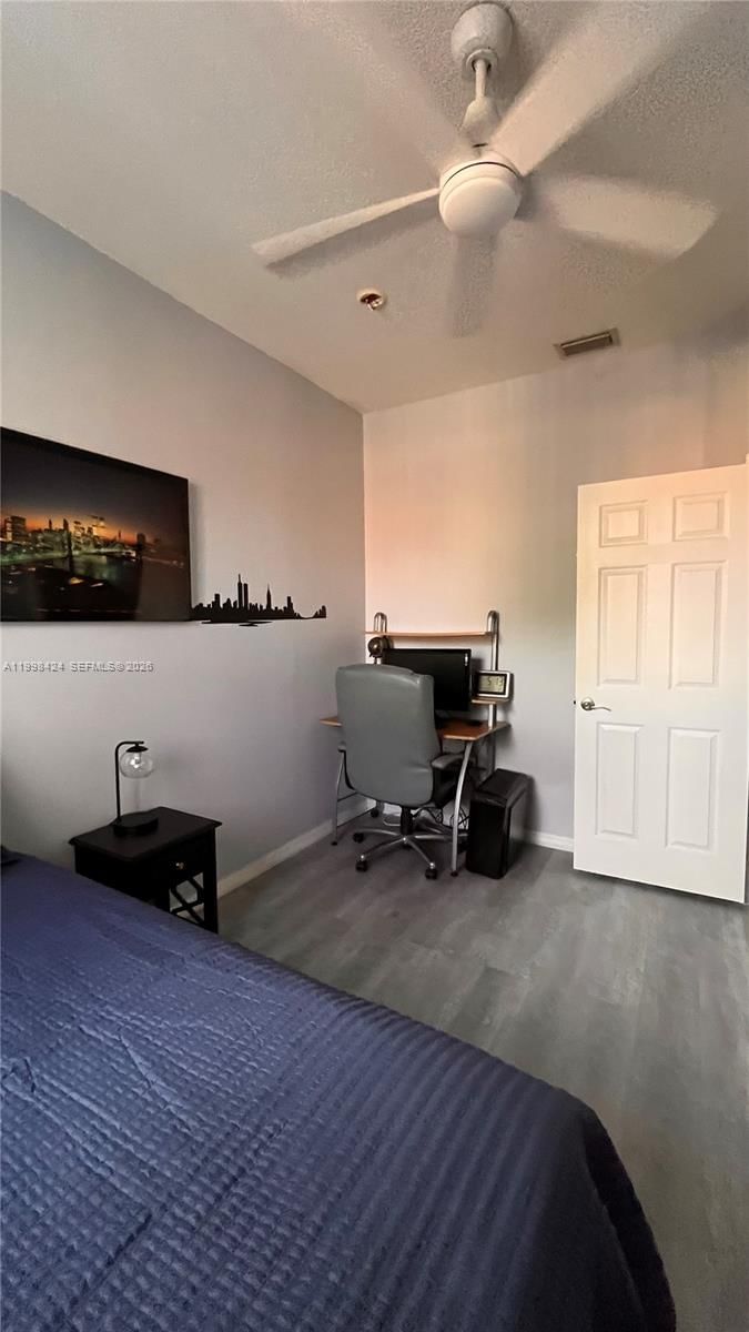 Real estate property located at 4943 Leeward Ln #3204, Broward, Villas At Harbor Isles Co, Dania Beach, FL