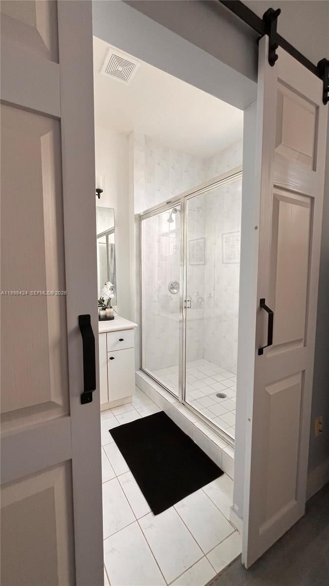 Real estate property located at 4943 Leeward Ln #3204, Broward, Villas At Harbor Isles Co, Dania Beach, FL