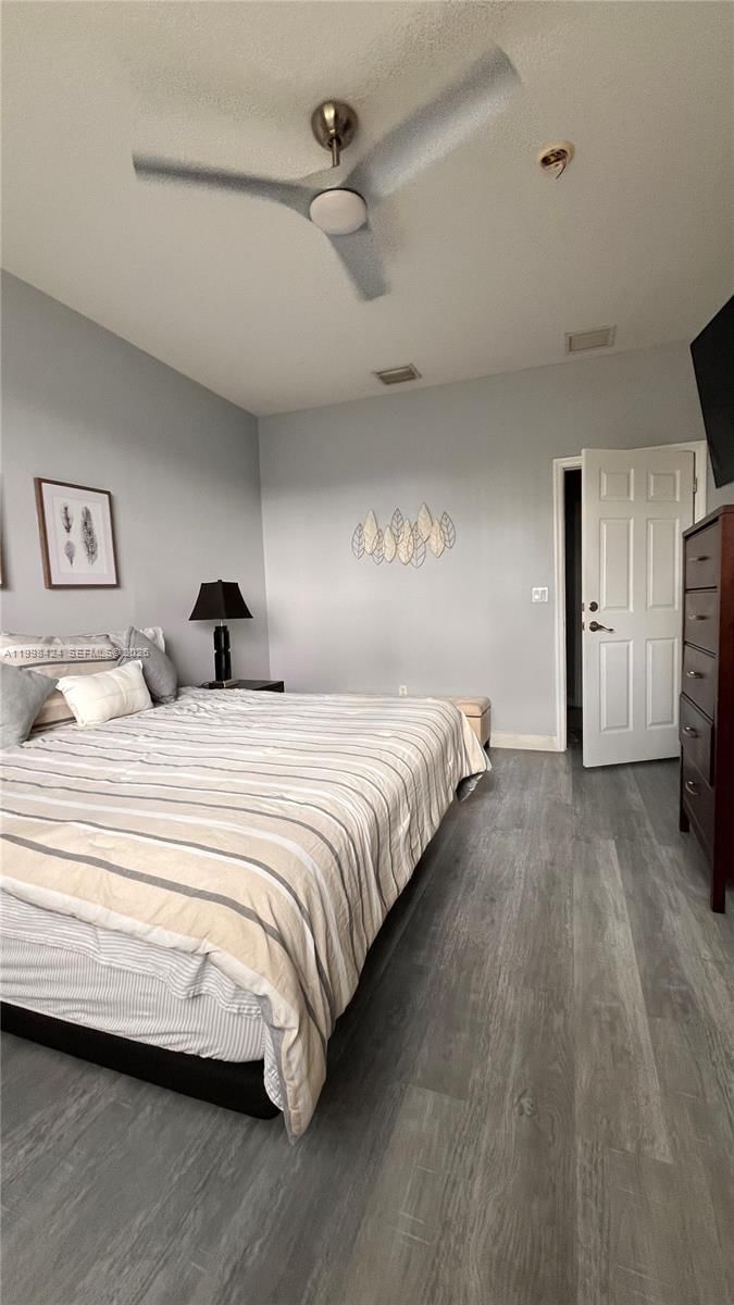 Real estate property located at 4943 Leeward Ln #3204, Broward, Villas At Harbor Isles Co, Dania Beach, FL