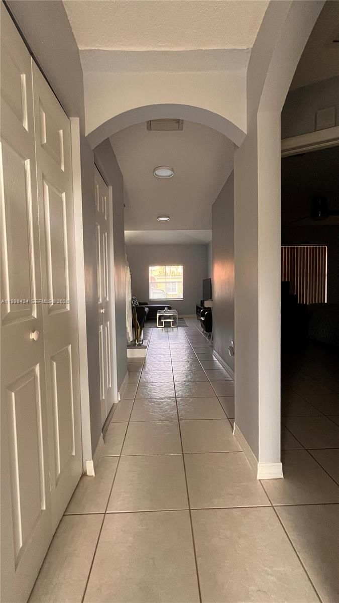 Real estate property located at 4943 Leeward Ln #3204, Broward, Villas At Harbor Isles Co, Dania Beach, FL